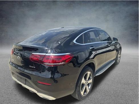 Used 2023 Mercedes-Benz GLC 300 4MATIC Coupe image 8
