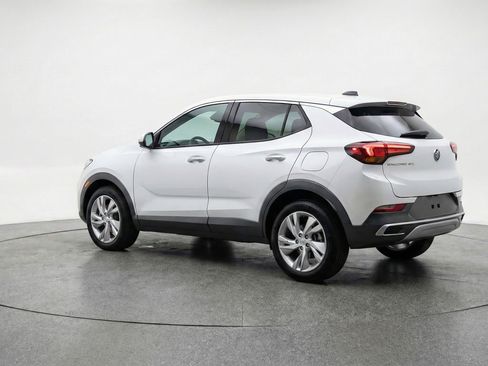 Used 2025 Buick Encore GX Preferred AWD/4WD image 6