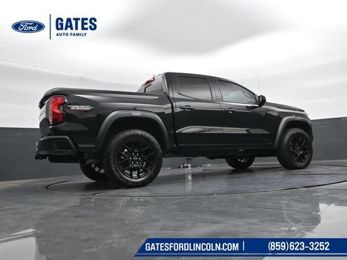 Used 2024 Chevrolet Colorado Trail Boss w/ LPO, Dark Essentials Package AWD/4WD image 38