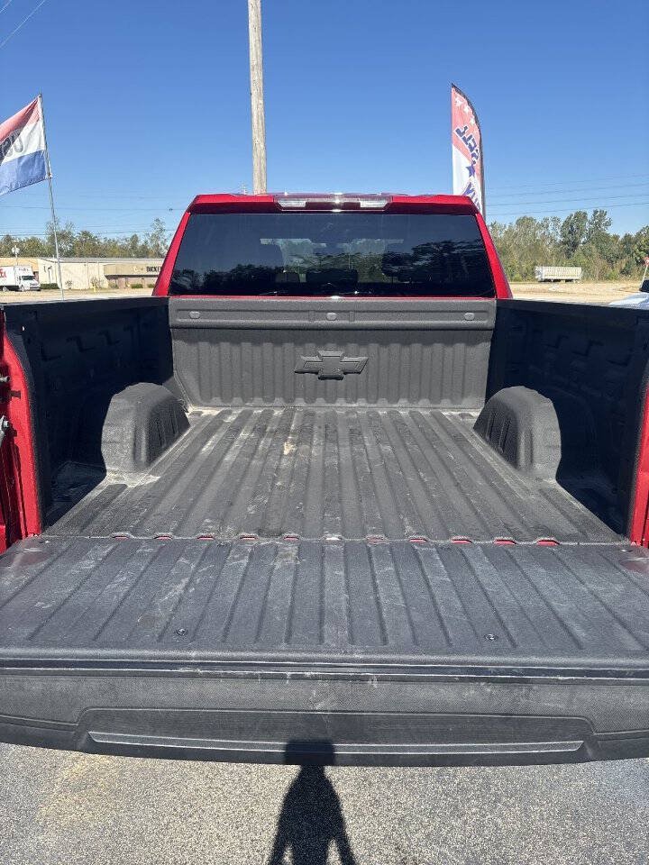 Used 2021 Chevrolet Silverado 1500 RST AWD/4WD image 5