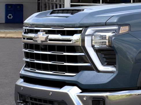 New 2026 Chevrolet Silverado 3500 LTZ w/ LTZ Premium Package AWD/4WD image 13