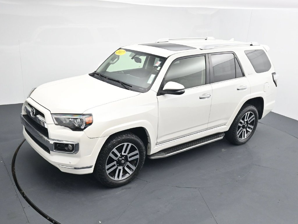 Used 2017 Toyota 4Runner Limited AWD/4WD image 32