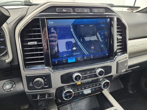 Used 2022 Ford F250 Lariat w/ Tremor Off-Road Package image 11