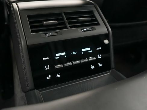Used 2025 Porsche Panamera 4 E-Hybrid AWD/4WD image 21