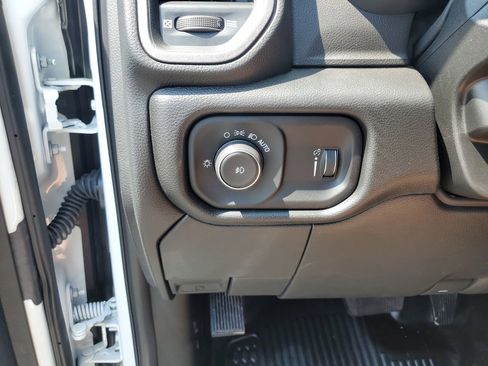 New 2026 RAM 3500 Tradesman w/ Chrome Appearance Group image 28