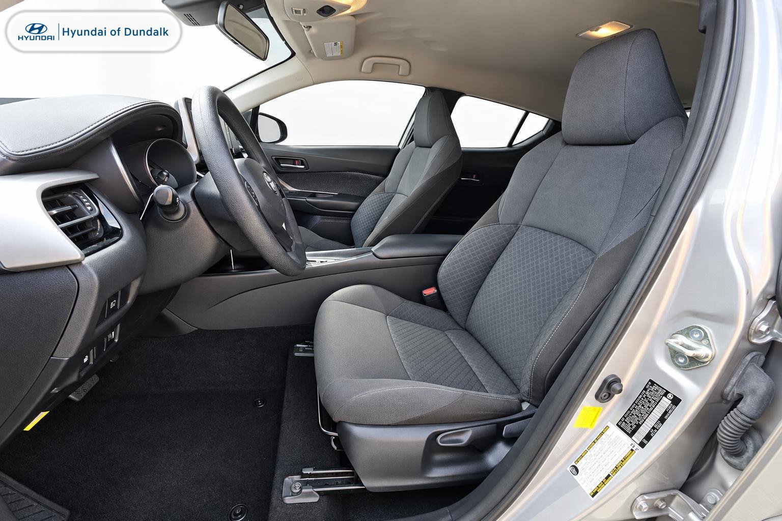 Used 2020 Toyota C-HR LE FWD image 7