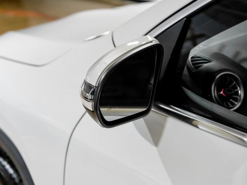 Used 2023 Mercedes-Benz GLA 250 w/ Premium Package image 40