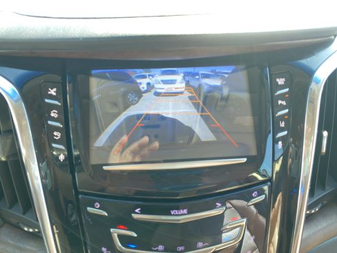 Used 2015 Cadillac Escalade Premium AWD/4WD image 28