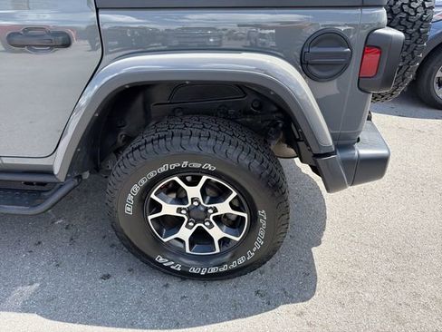 Used 2019 Jeep Wrangler Unlimited Rubicon AWD/4WD image 9