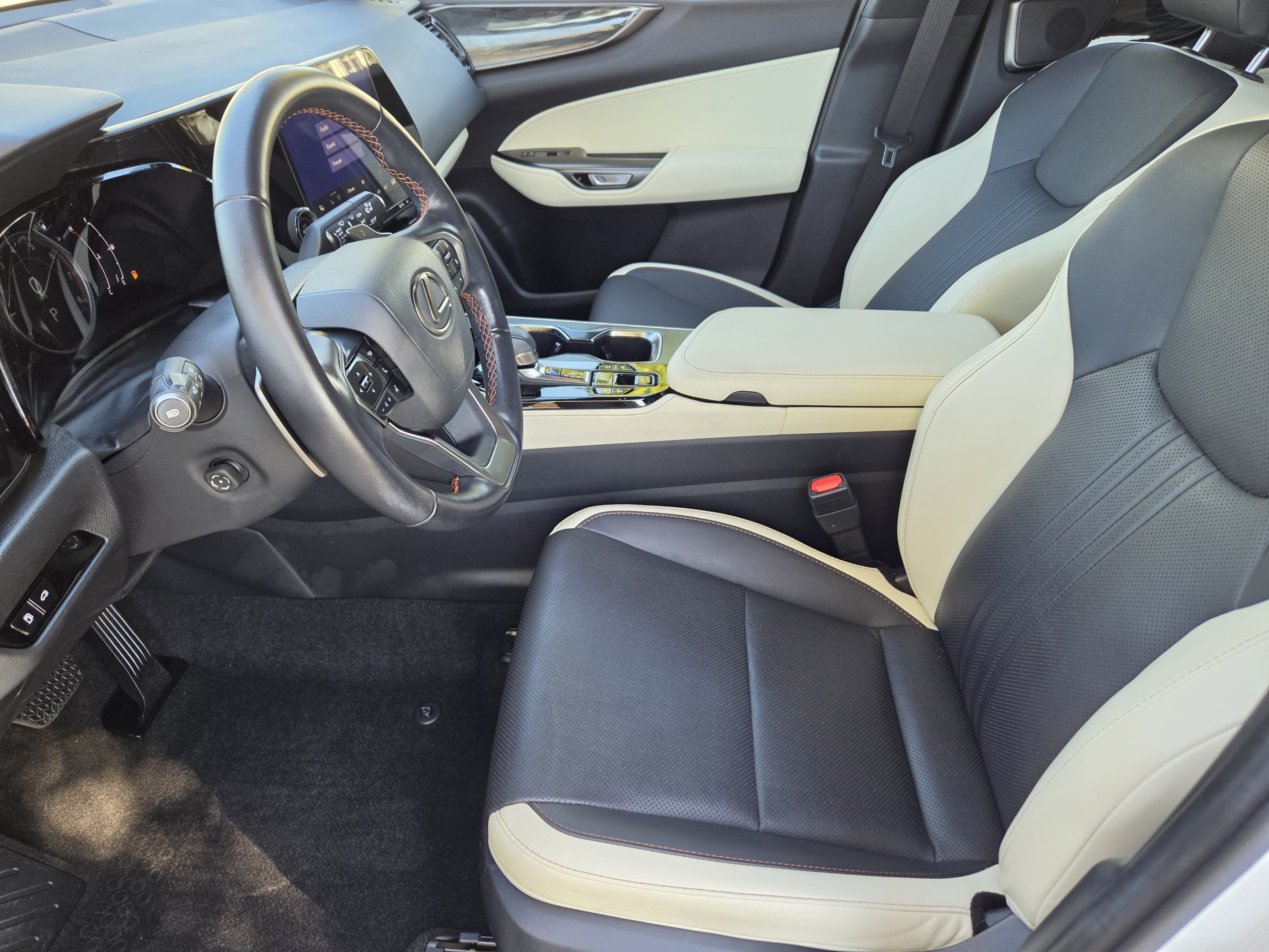 Used 2024 Lexus NX 350 AWD image 5