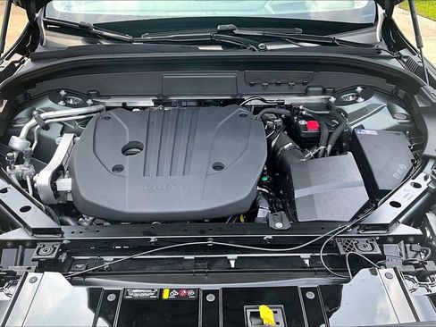New 2026 Volvo XC60 B5 Ultra w/ Protection Package Premier AWD/4WD image 38