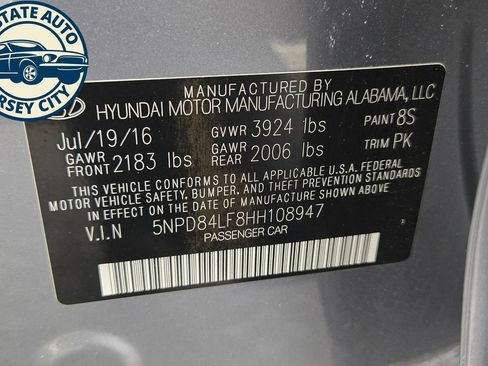 Used 2017 Hyundai Elantra Limited w/ Limited Ultimate Package 05 FWD image 29