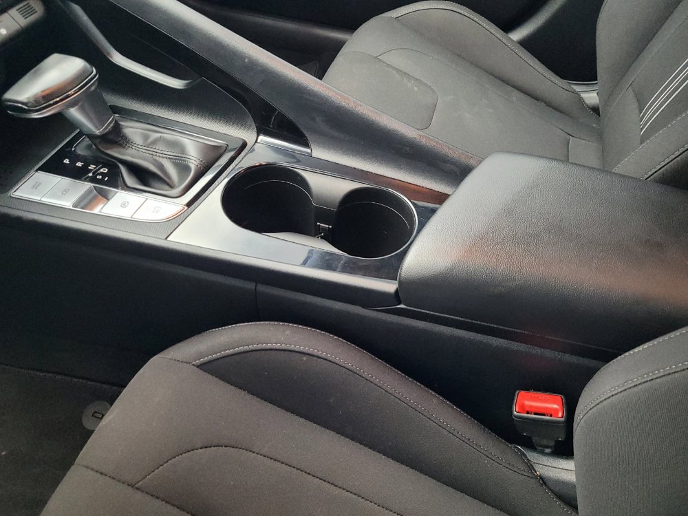 Used 2021 Hyundai Elantra SEL w/ Convenience Package FWD image 26