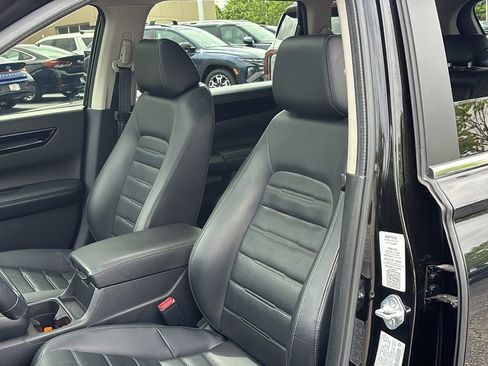 Used 2023 Honda CR-V EX-L image 10