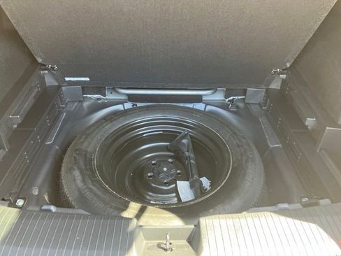 Used 2021 Nissan Rogue S AWD/4WD image 29