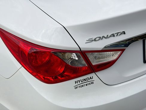 Used 2013 Hyundai Sonata Limited image 10