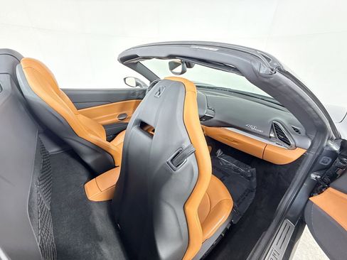 Certified 2018 Ferrari 488 Spider RWD image 22
