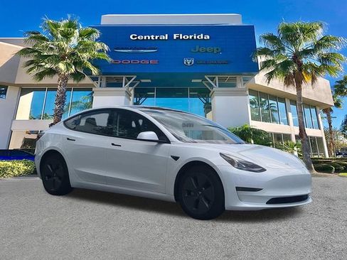Used 2023 Tesla Model 3 Standard Range RWD image 2