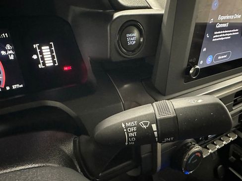 Used 2025 Toyota Tacoma SR5 image 22