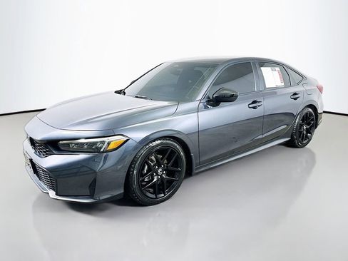 Used 2025 Honda Civic Sport image 3