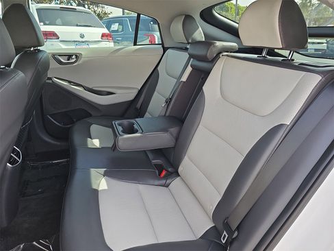 Used 2020 Hyundai Ioniq Limited image 13