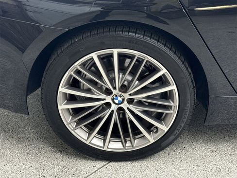 Used 2020 BMW 530i w/ Convenience Package image 39