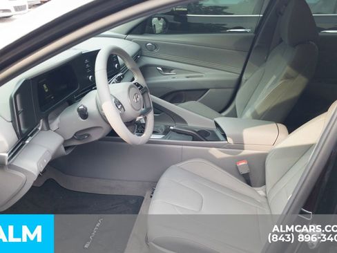Used 2026 Hyundai Elantra Sport FWD image 6