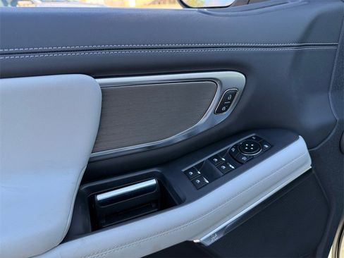 New 2026 Ford Expedition Max Platinum w/ Driver's Package image 17