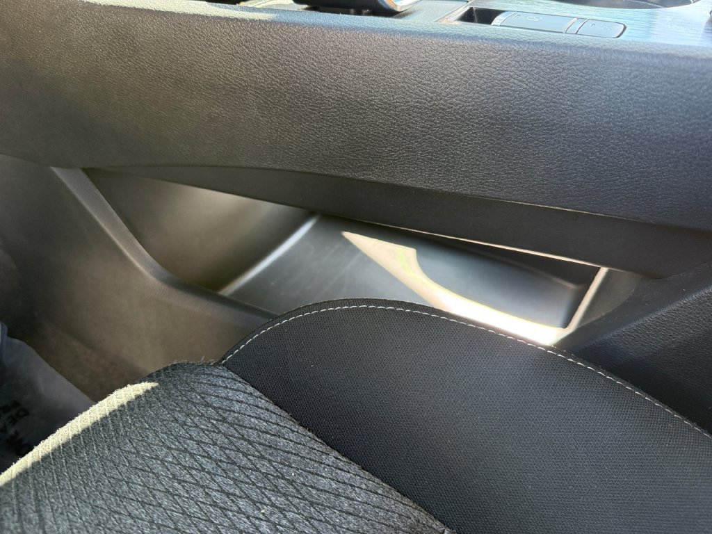 Used 2024 Nissan Rogue SV AWD/4WD image 21