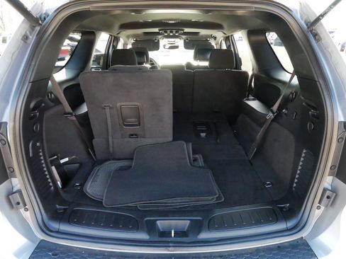 Used 2019 Dodge Durango SXT image 16