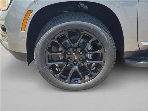 New 2026 GMC Yukon XL Elevation AWD/4WD image 9