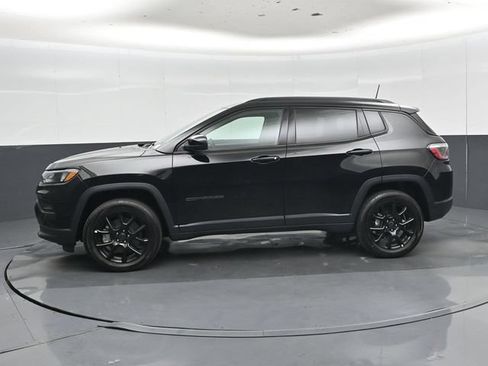 New 2026 Jeep Compass Latitude AWD/4WD image 30