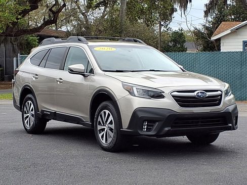 Used 2020 Subaru Outback Premium image 26