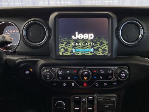 Certified 2021 Jeep Wrangler Unlimited Sahara image 16