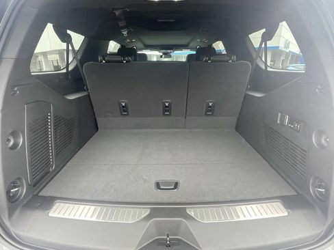 New 2026 Chevrolet Suburban Premier w/ Sun And Tow Package AWD/4WD image 10
