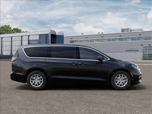 New 2025 Chrysler Pacifica Select FWD image 21