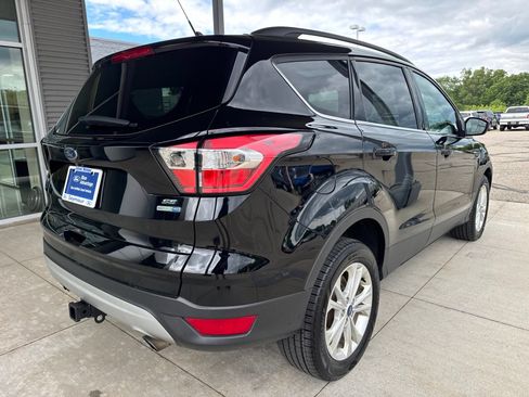 Certified 2018 Ford Escape SE w/ SE Sync 3 Package AWD/4WD image 8