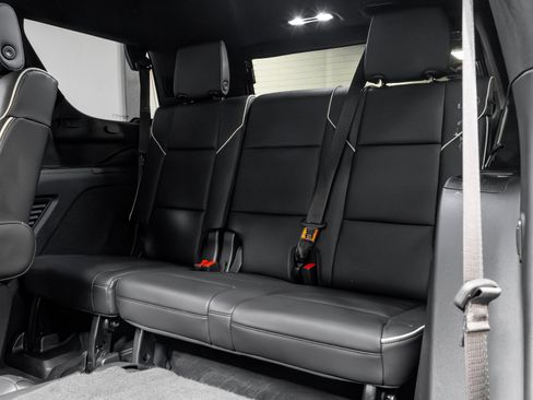 Used 2022 Cadillac Escalade Sport w/ Touring Package AWD/4WD image 34