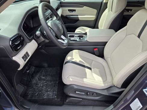 New 2026 Honda Pilot Touring image 7