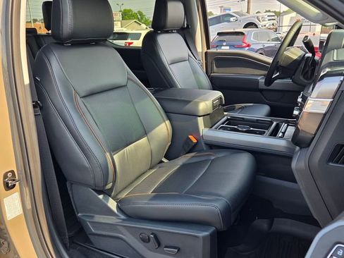 New 2026 Ford F250 4x4 Crew Cab Super Duty image 17