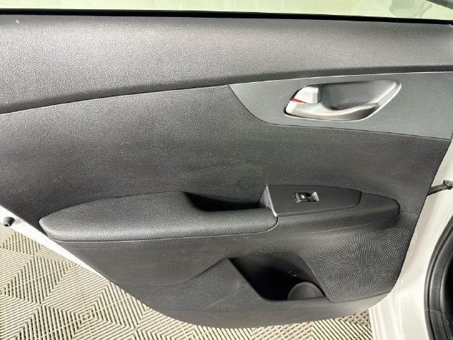 Used 2021 Kia Forte LXS FWD image 36