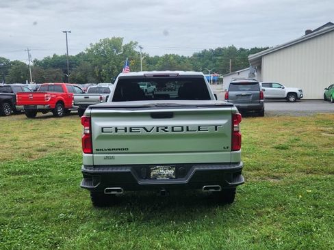 Used 2022 Chevrolet Silverado 1500 LT Trail Boss w/ LPO, Dark Essentials Package AWD/4WD image 5