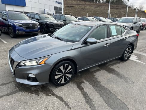 Used 2019 Nissan Altima 2.5 SV image 19