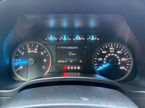 Used 2020 Ford F150 XLT w/ Equipment Group 302A Luxury AWD/4WD image 16