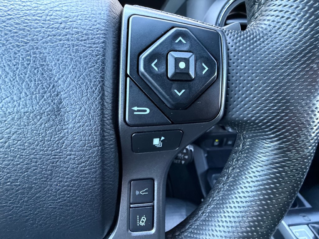 Used 2022 Toyota Tacoma TRD Sport w/ TRD Premium Sport Package AWD/4WD image 24