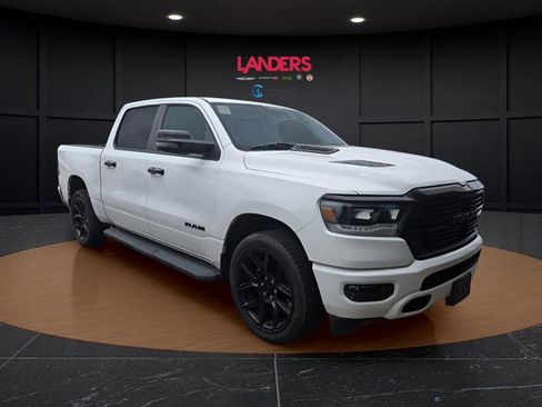 Used 2023 RAM 1500 Laramie AWD/4WD image 5