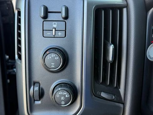 Used 2015 Chevrolet Silverado 2500 LT w/ Z71 Package, Off-Road AWD/4WD image 25