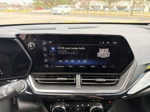 Used 2024 Chevrolet Trax ACTIV w/ Driver Confidence Package image 12