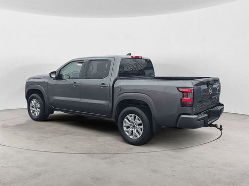Used 2023 Nissan Frontier SV w/ Tow Package AWD/4WD image 3