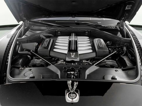 Used 2020 Rolls-Royce Wraith RWD image 54